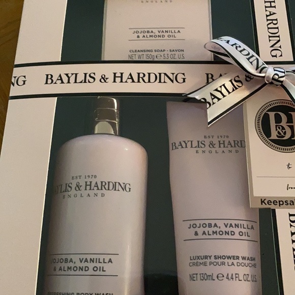 Baylis & Harding - Picture 2 of 5